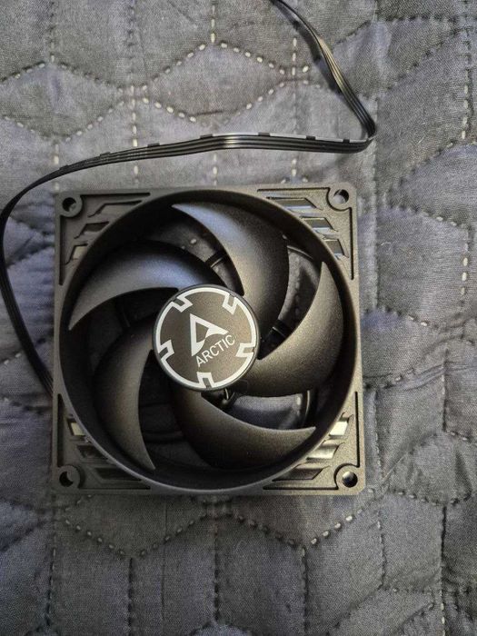 Komputer stacjonarny do gier(zestaw)