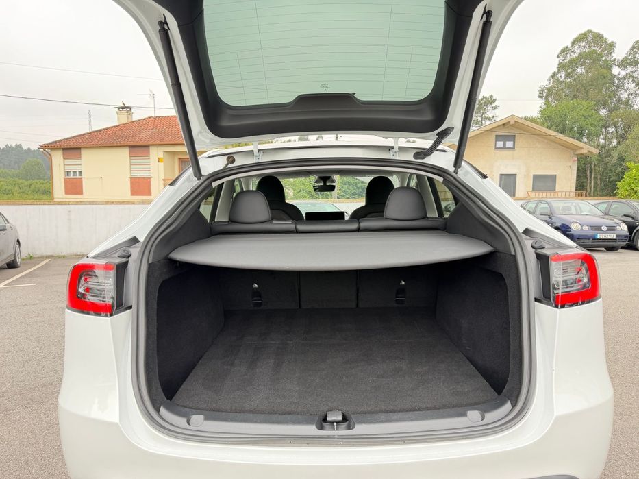 Tesla Model Y Long Range Tração Integral