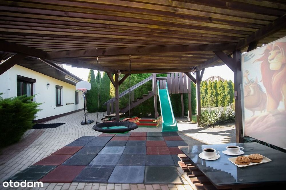 PARTEROWY dom k. Łodzi-fotowoltaika, solary