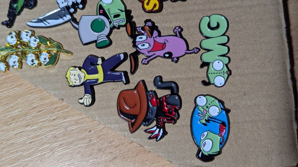 Значки, піни, pin, значок з героями, бавовна, касета, 90ті