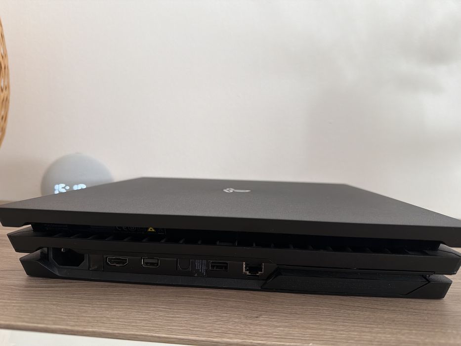 Playstation 4 Pro 1TB