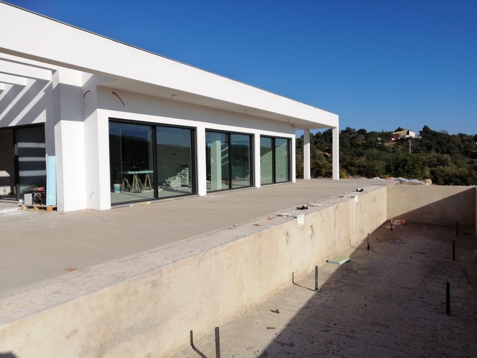 PINTURA E REMODULAÇÖES, Armazéns, Lojas, Fino acabamento ótim