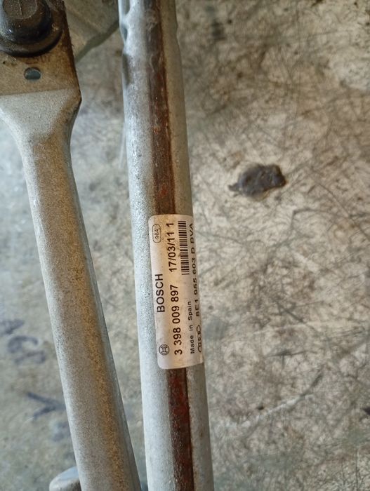 Mechanizm wycieraczki przód audi a4b6