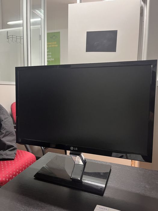 monitor LG em bom estado