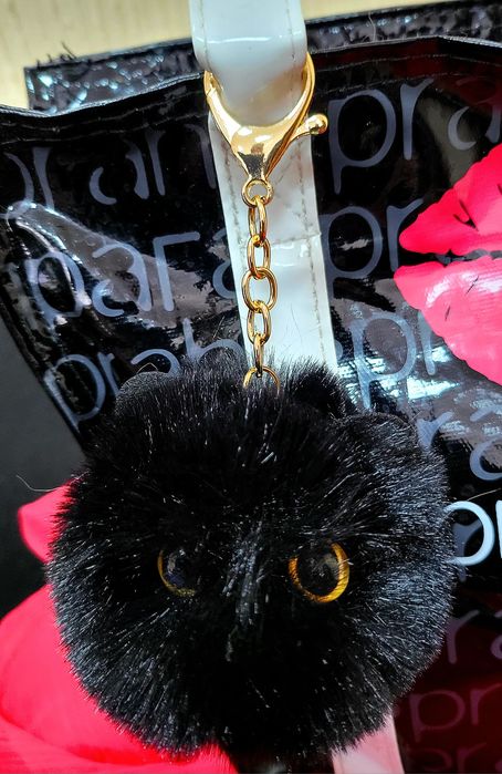 брелки-хвосты и хвосты на шлем и на сумку