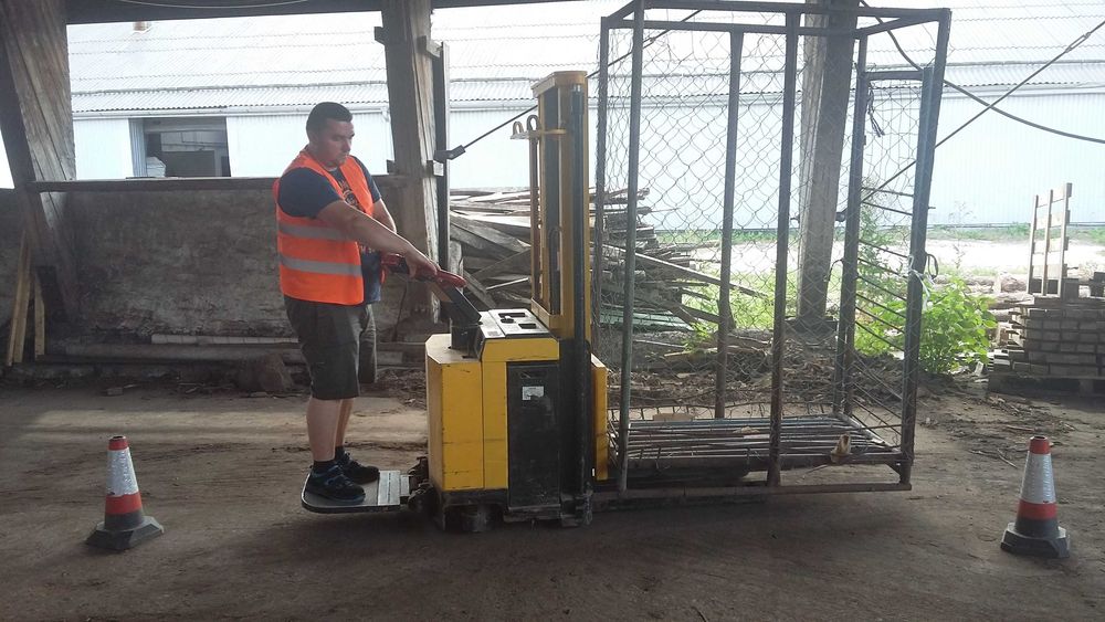 Kurs na wózki widłowe i wózki z dyszlem UDT