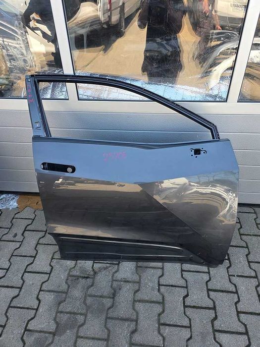 Toyota C-HR CHR II 2 23r.- Drzwi Przód Prawe