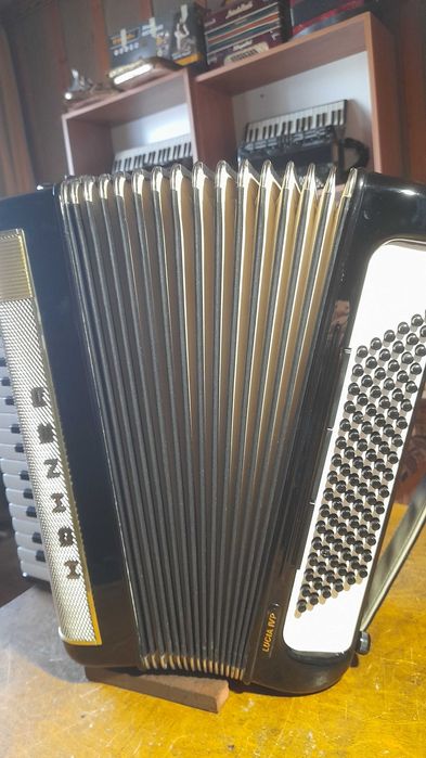 Akordeon HOHNER Lucia 4p 96 basy 4 chóry
