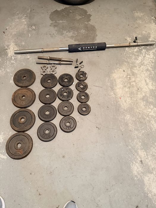 Conjunto Barra Musculação + Halteres + 42kg Discos