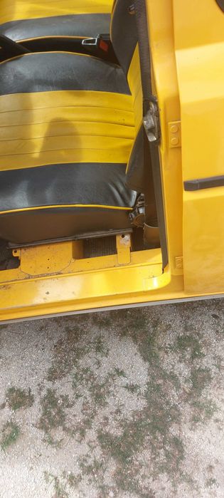 Renault 4 GTL -- 3750€ -- 1988 -- caixa 5 velocidades, motor musculado. Aceito retoma de moto 4 de marca japonesa, com acertos da minha parte.