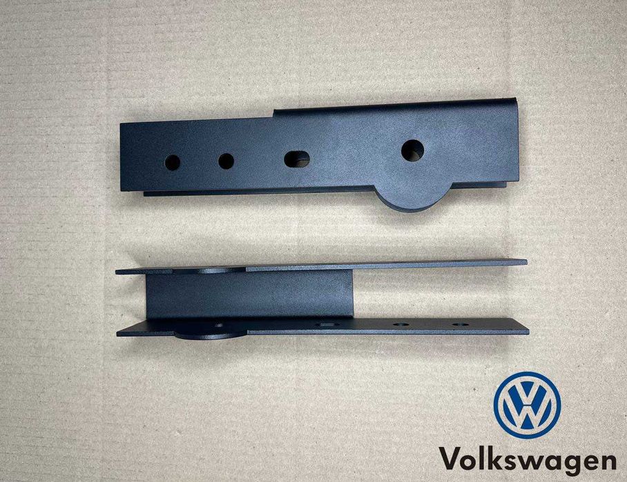 Кронштейн крепления верхнего заднего амортизатора VW Transporter T5