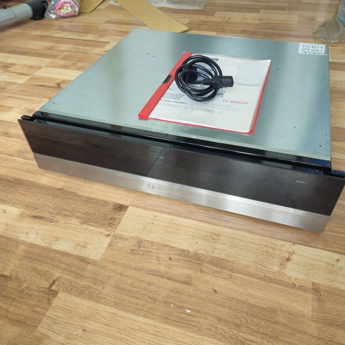 Szuflada grzewcza Bosch Serie 8