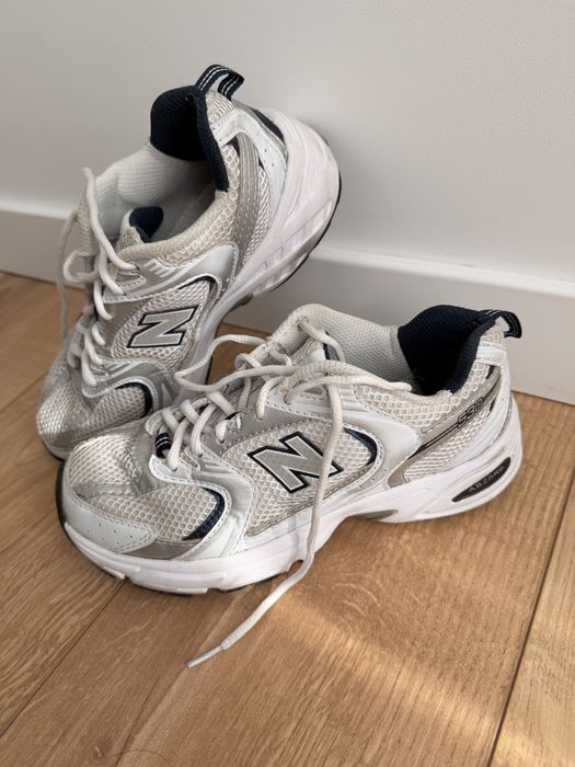 Босоніжки, кросівки, балетки