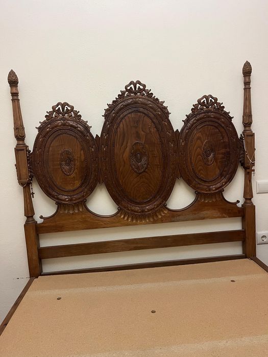 Cama de casal em otimas condições