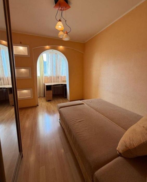 Продам 4-х комн. квартиру в центре Таирова ул. Глушко/Королева (237-647)