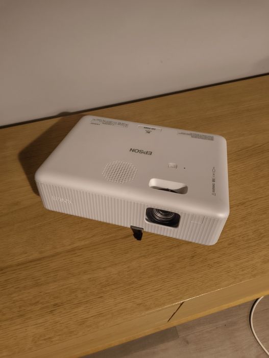 Projektor CO-EPSON FH01 + Uchwyt