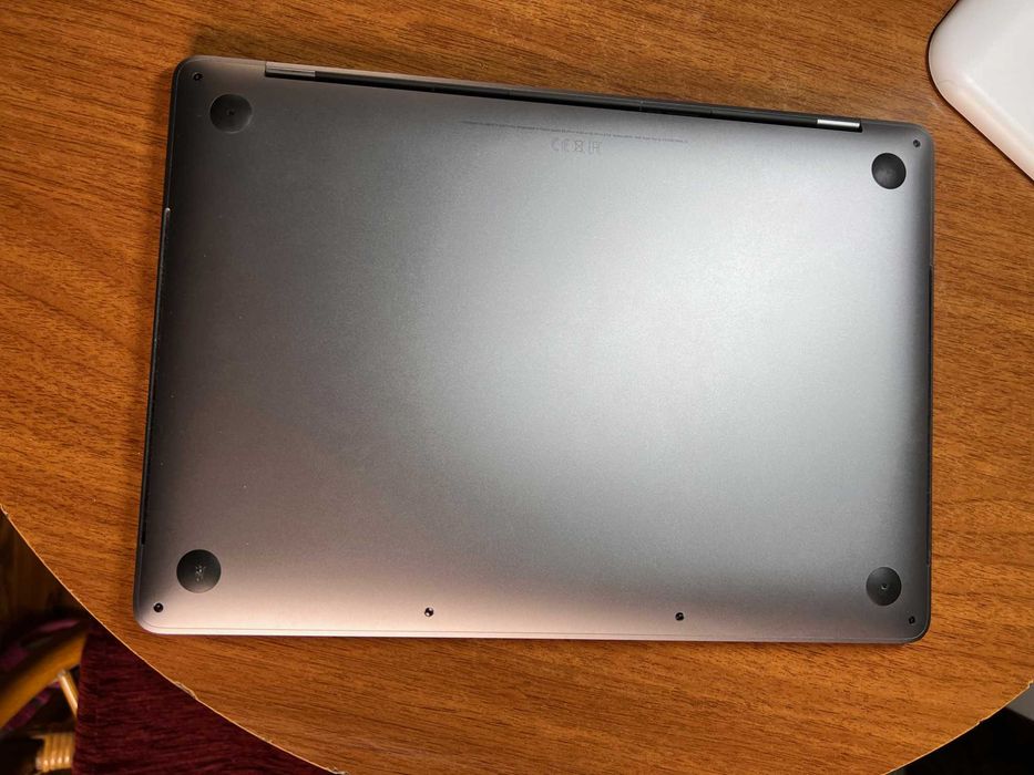 13 MacBook Pro 2020 intel 512 ssd 16 ram