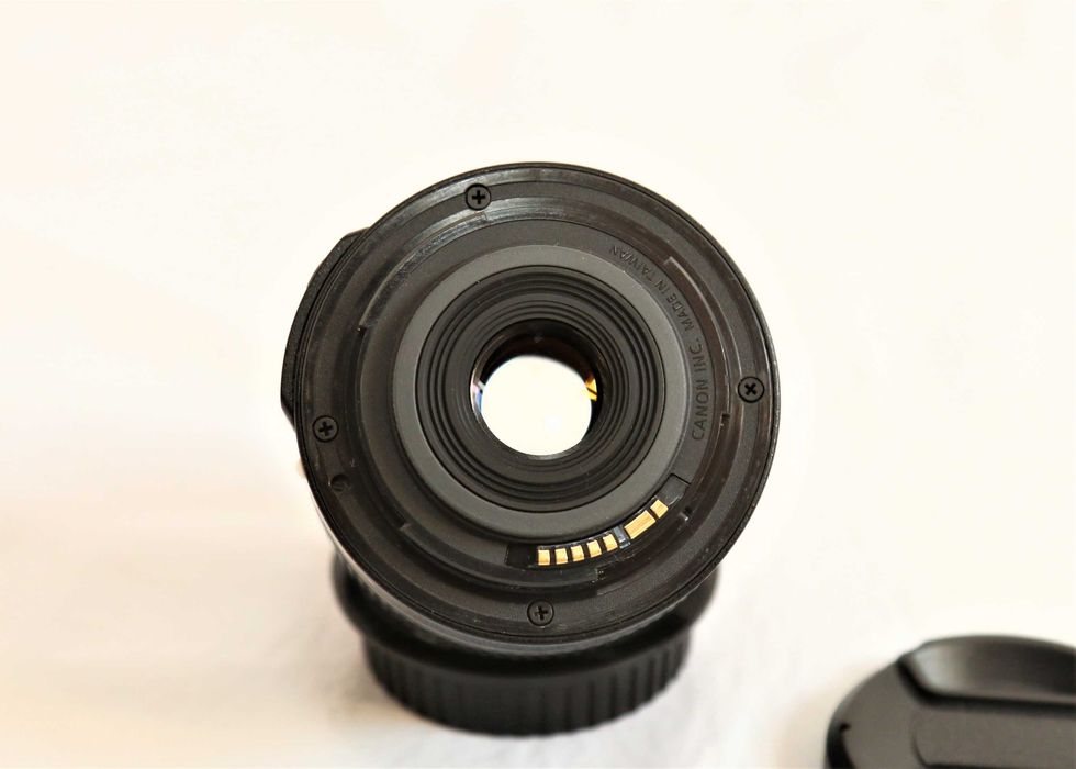 Lente Canon 18-55mm com estabilizador objetiva em bom estado
