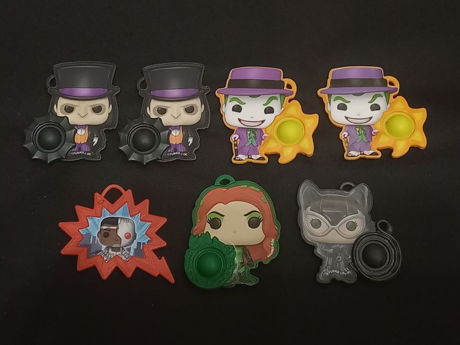Kinder JOY, фігурки-іграшки "Funko Pop" герої DC Universe
