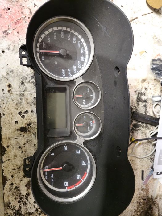 Quadrante alfa Romeu mito