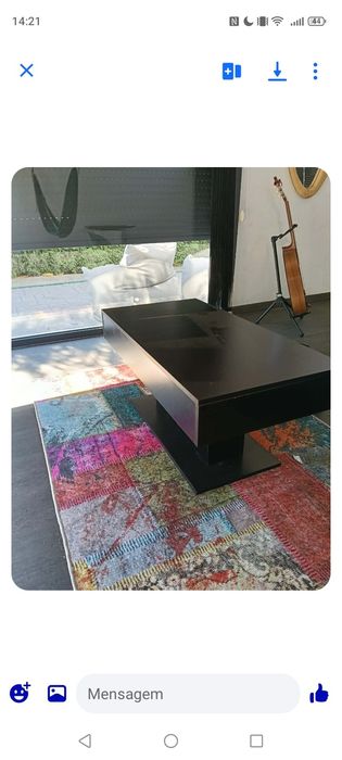 Cama de casal com colchao e duas mesinhas cabeceiras  com oferta de uma mesa de Centro possivel