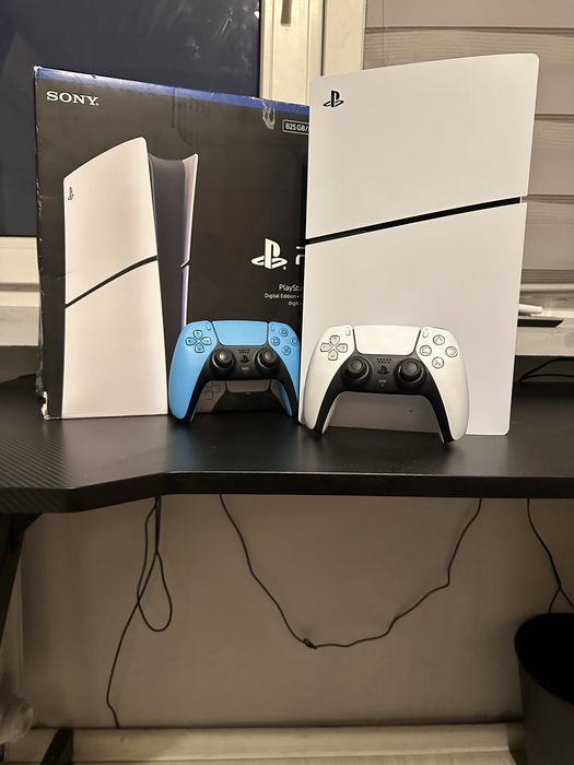 Konsola ps 5 z dwoma padami