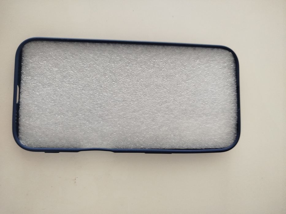Capa iPhone 16 azul