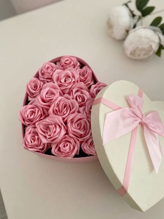 Букети з атласних стрічок