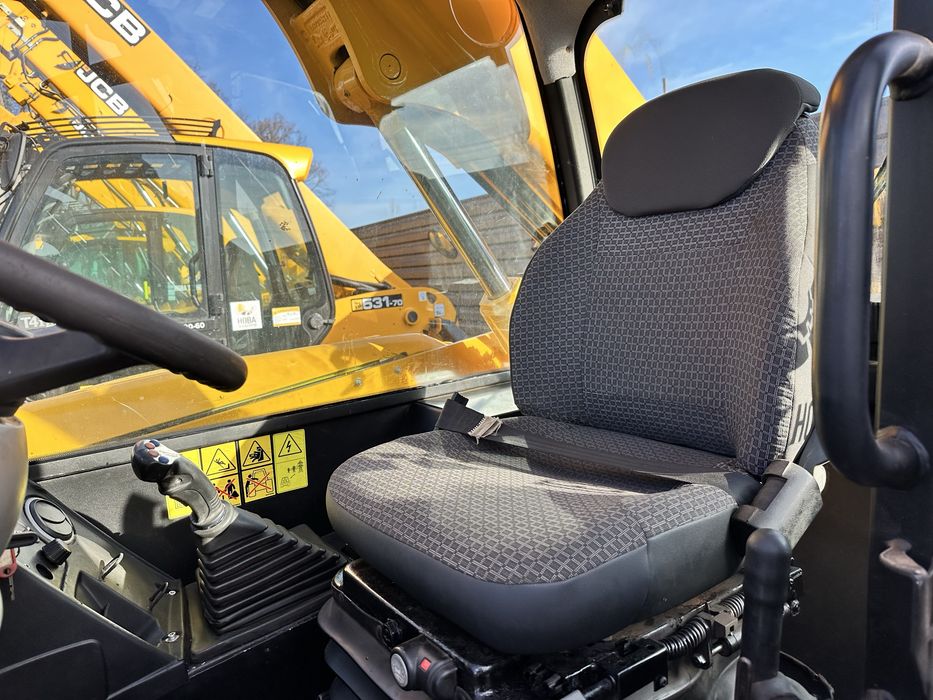 Телескопічний навандажувач JCB