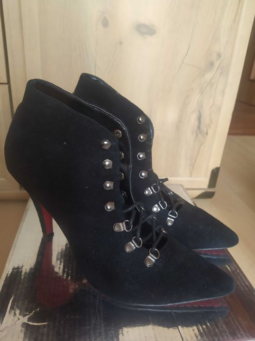 eleganckie buty na obcasie 37