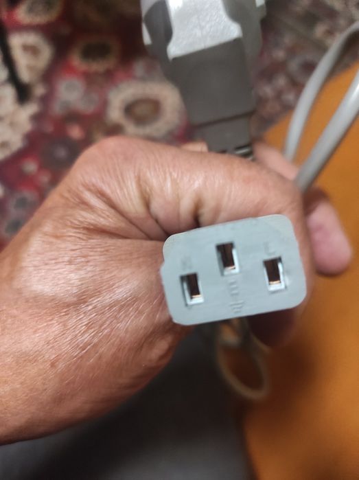 Мережевий кабель живлення для комп"ютера, монітора і т.п.