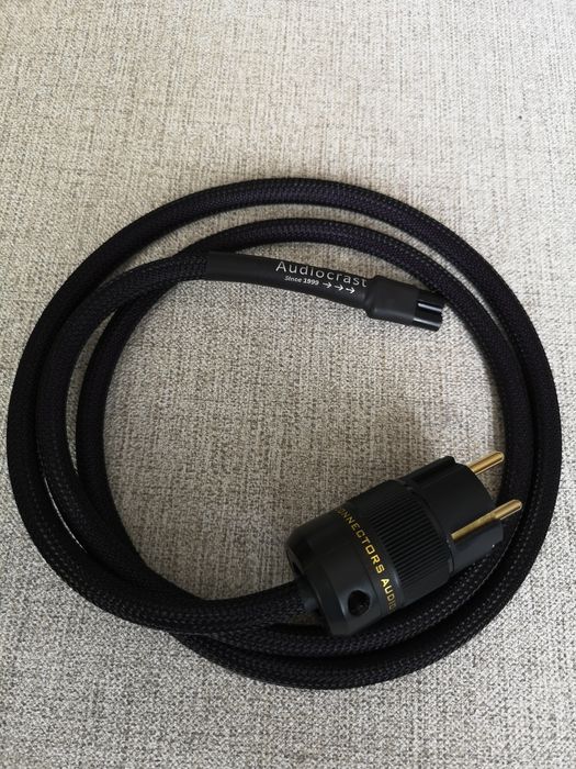 Kabel zasilający audio Mikro Ósemka 3x1.5mm dł 1.5m.