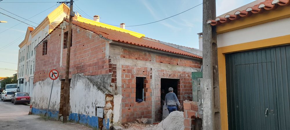 Serviços de pedreiro e ladrilhador