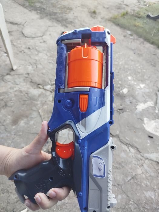 Nerf grande azul
