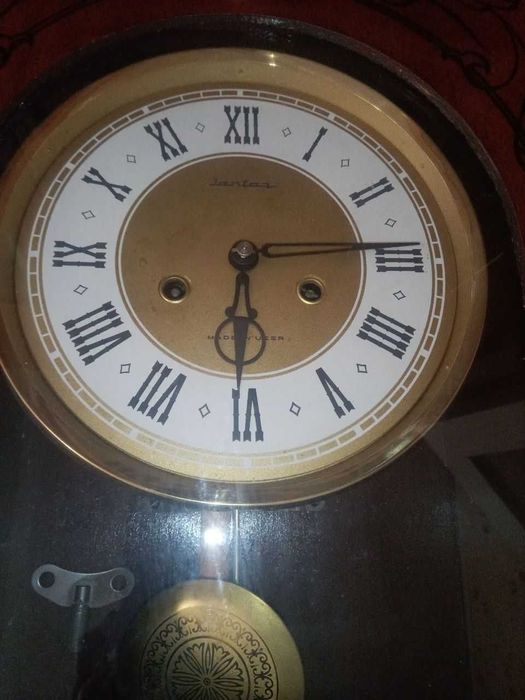 Настінний годинник «Янтар». ОЧЗ часы настенные с боем