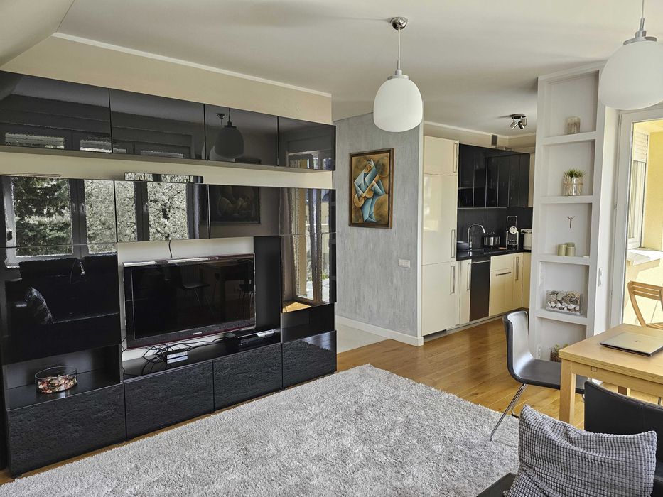 Gotowy apartament 150 m od Term Cieplickich | niski czynsz | winda | balkon