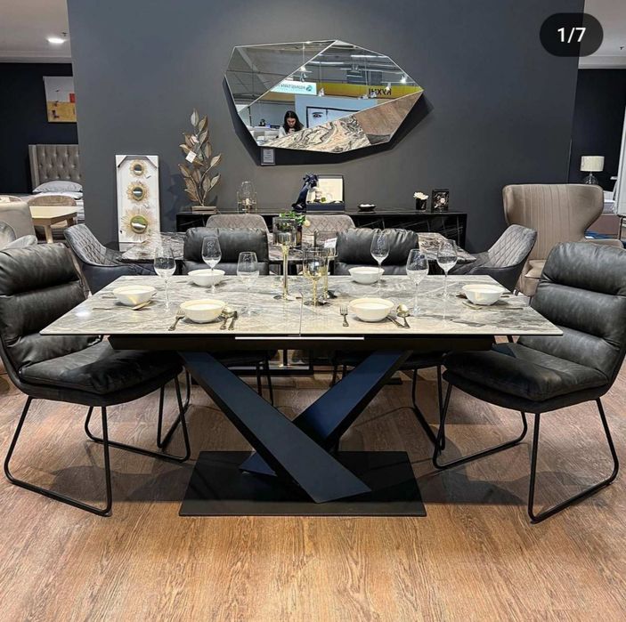 Стіл сучасного дизайну