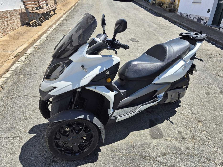 moto QUADRO  QV3