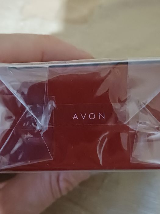 Женские оригинальные духи Avon Little Red Dress 50ml