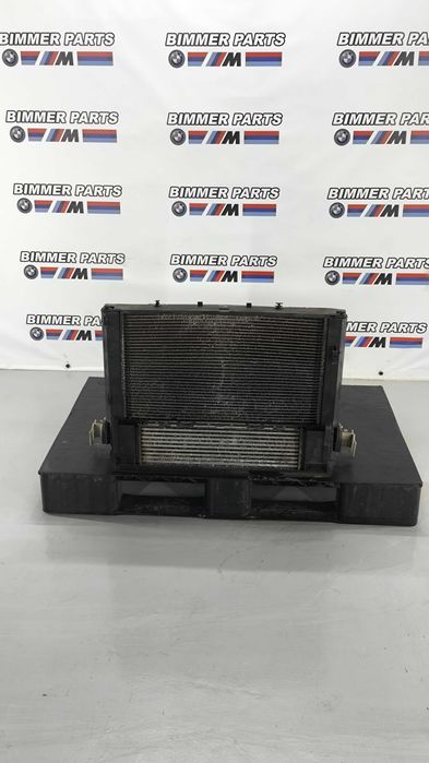 Kit/cassete Radiador BMW Serie 1/2/3 (F2x/F30/F31) 8507.400 (Com Termo ventilador)