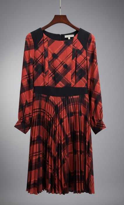 Нова сукня від бренду Karen Millen