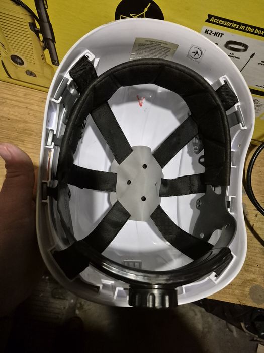 Каска будівельна