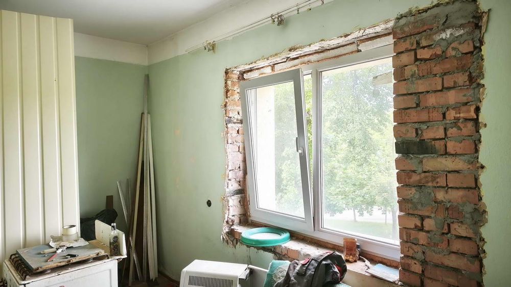 Продається 2-кім. квартира з автономним опаленням в цегляному будинку по вул.Б.Хмельницького, 43 в м.Калуш