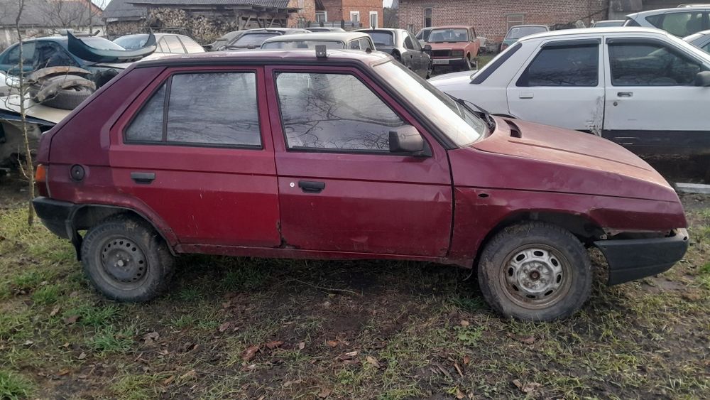 Шкода фаворит skoda favorit по запчастинах запчастини