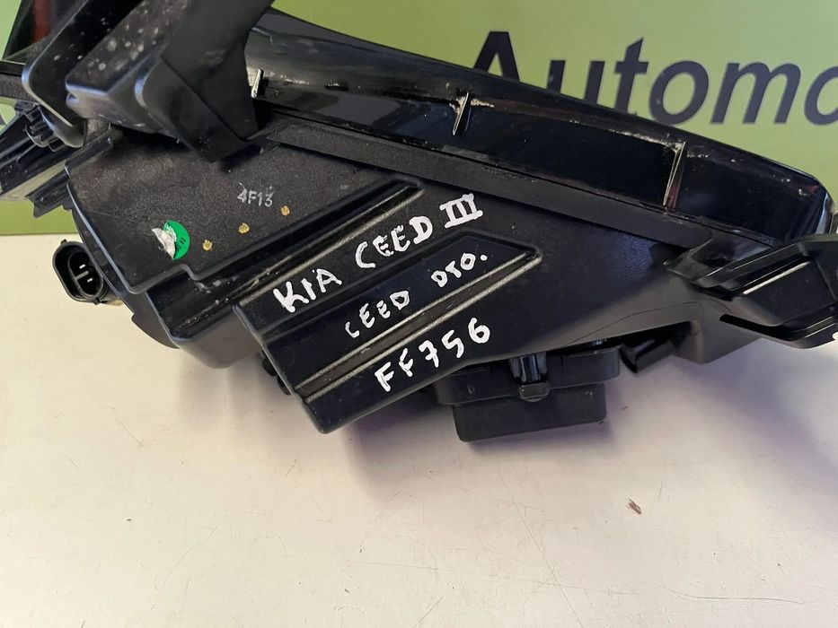 KIA CEED III FAROL LED NEVOEIRO DIREITO - FF756