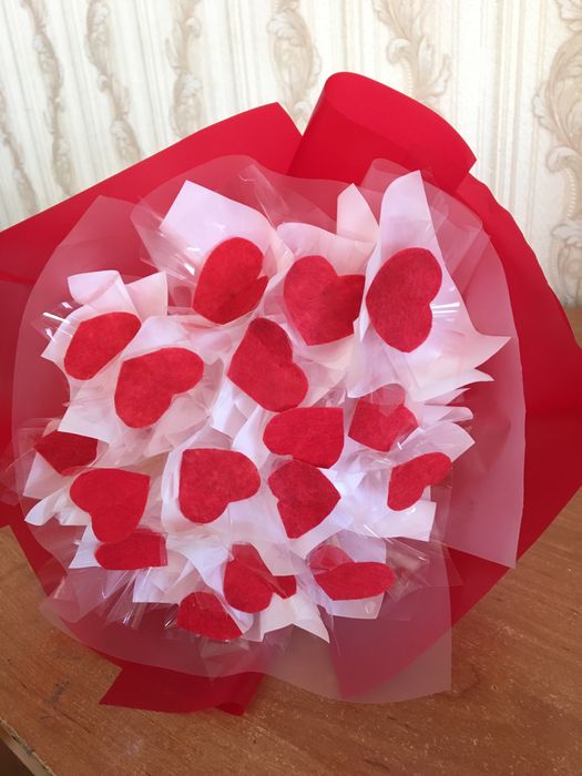 Букет із сердечками