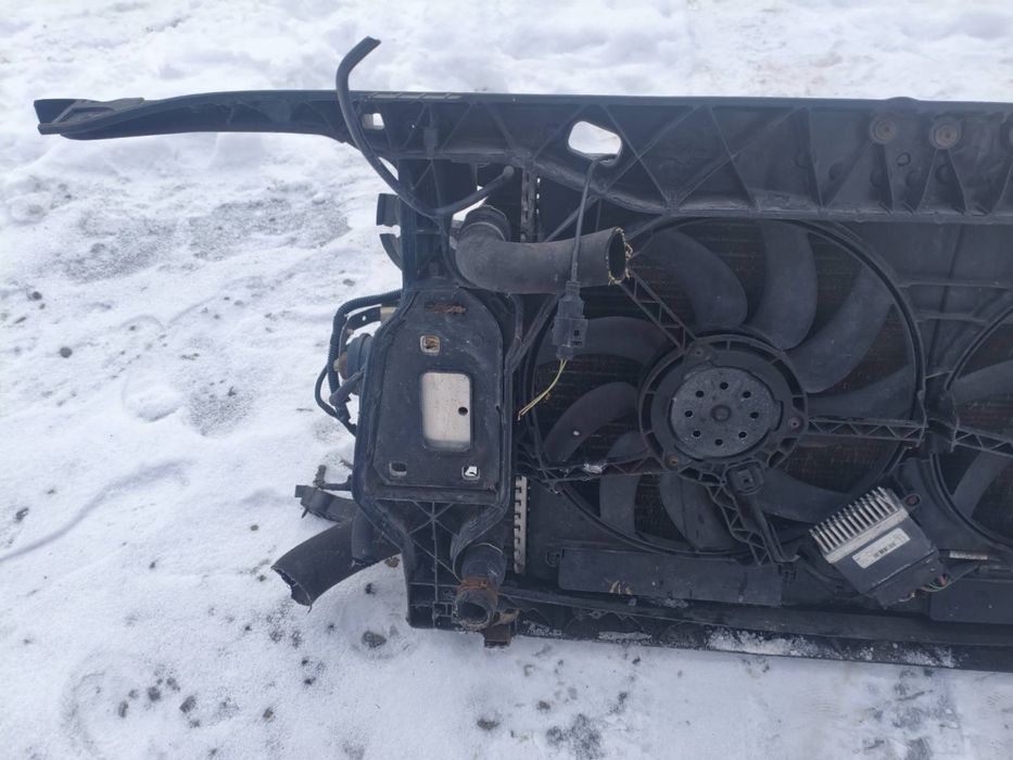 Телевізор Audi a4b8  A4 B8 2008-2011 2.0 TDI 2.0 бенз маханіка