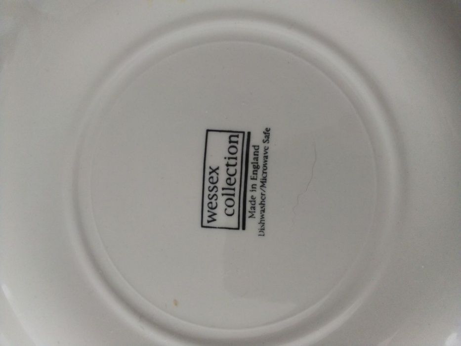 Pratos de porcelana inglesa de colecção