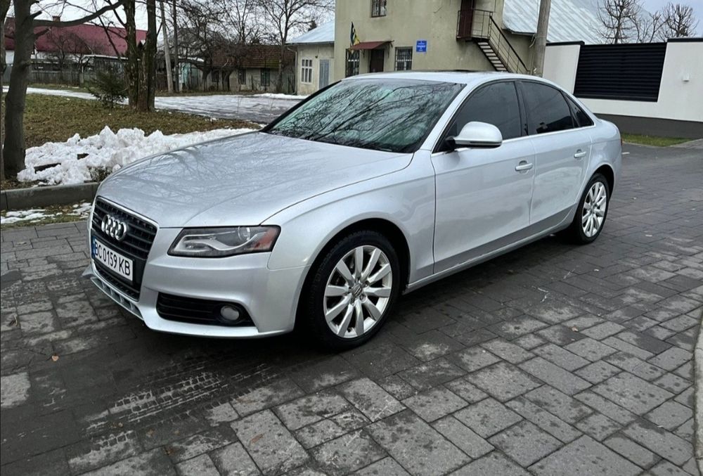 Ауді А4Б8 2.0 бенз, автомат квадро Audi A4B8 2.0 benzin Quattro