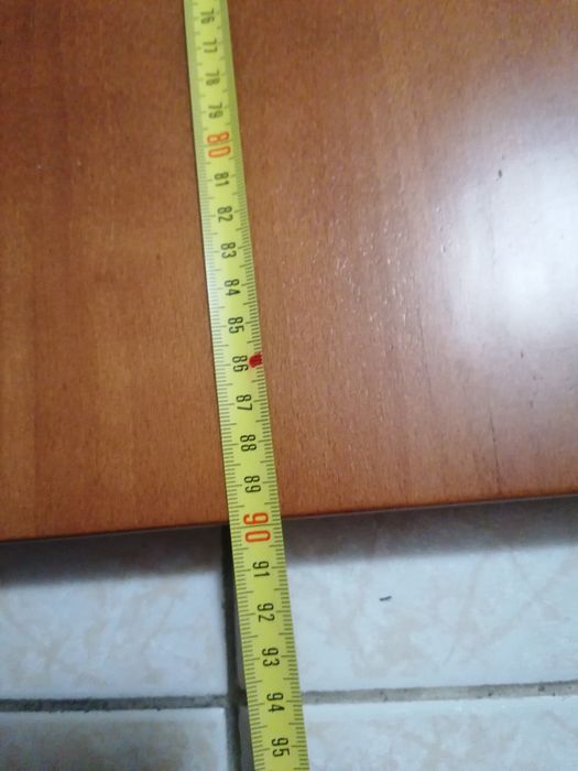 Parteleira de parede nova facil de aplicar e fácil de tirar para limpar